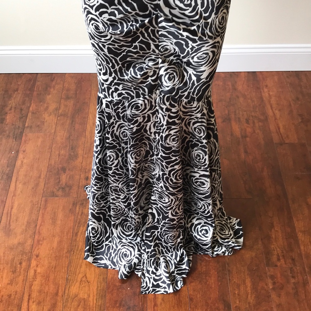 Event Dress - Picture 5 of 5